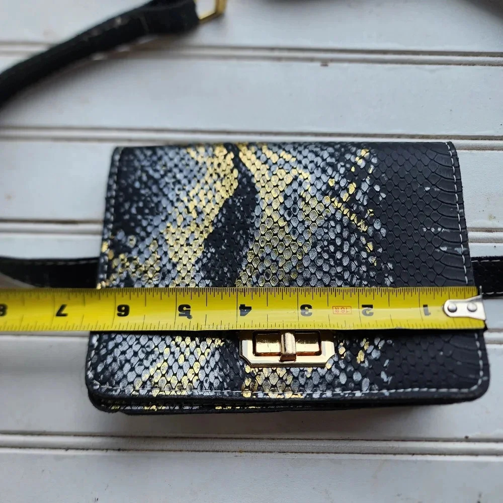 Womens Snake Skin Waist Belt Bag Black Gold 7"×5" - Picture 6 of 10